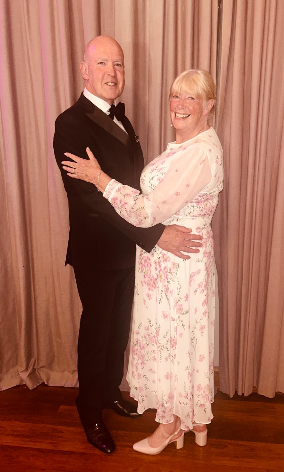 Formal evening portrait 0082
